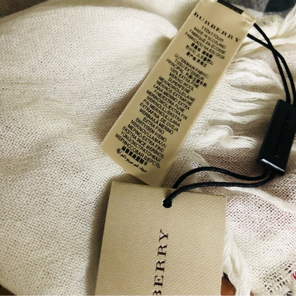Burberry Large Ivory Check Fine Merino Wool Scarf Wrap - Picture 11 of 16